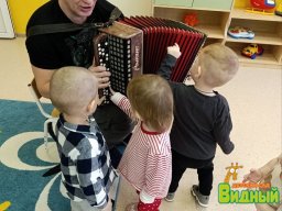 Музыкальные занятия в группе раннего возраста